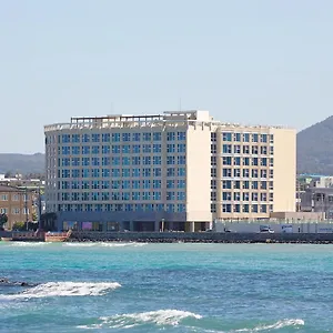 Saint Hotel