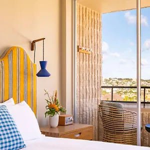 wayfinder-waikiki-voted-top-10-best-hotels-in-hawaii.hotelsinhawaii.org/